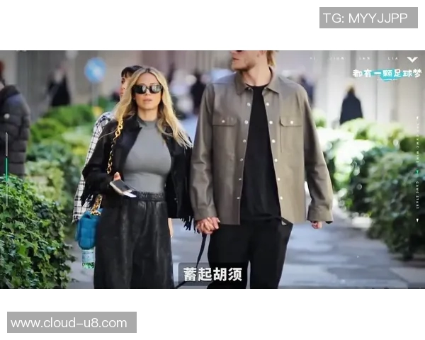 足球明星妻子对比高清照片展现她们的魅力与风采 足球明星妻子对比高清照片展现她们的魅力与风采